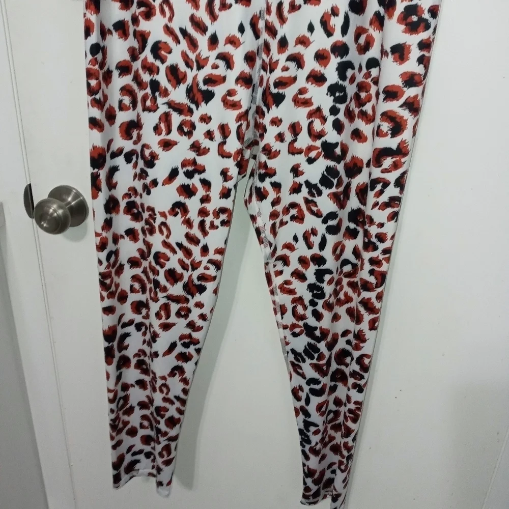 Shein high waist cheetah print Athletic leggings and Racerback Top